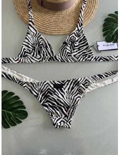 Costume reg.triangolo... 2