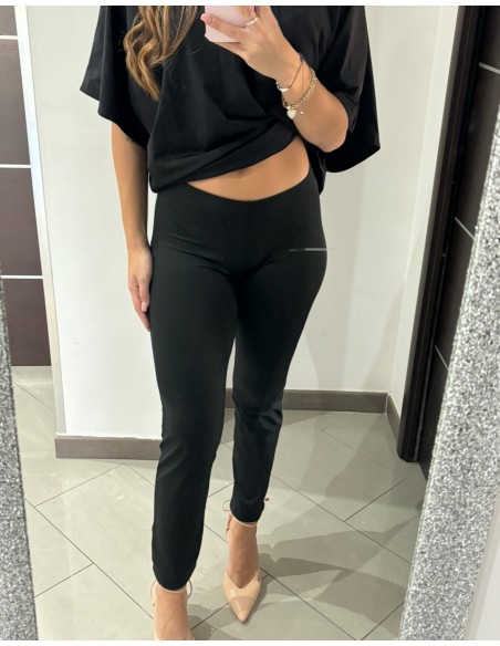 Pantalone stretto FISICO