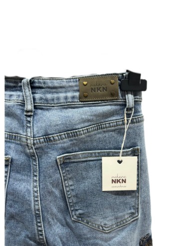 Jeans con ricami floreali NKN Nekane