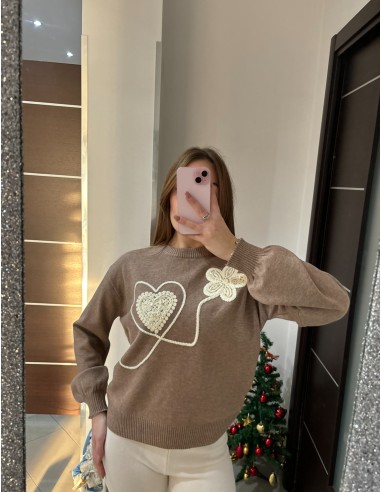 Pull con ricami