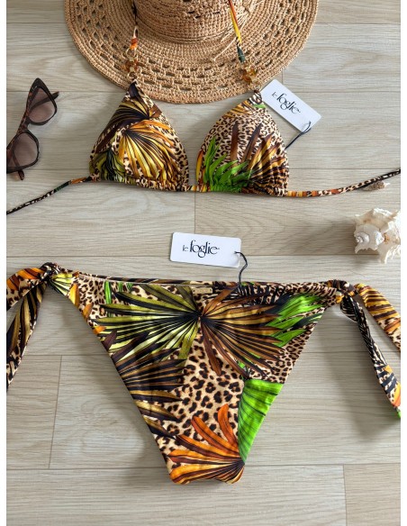 Bikini Indonesia Le foglie