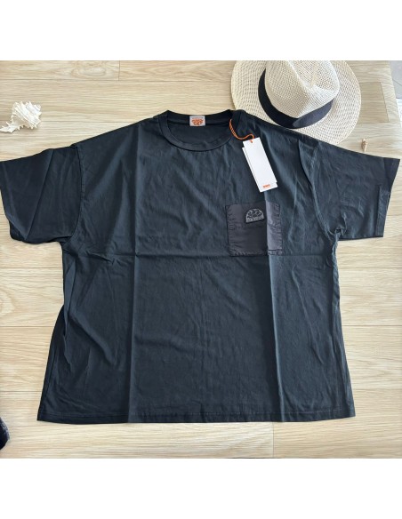 T-shirt nera Sundek