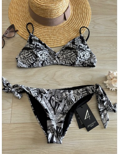 Bikini a top 4Giveness