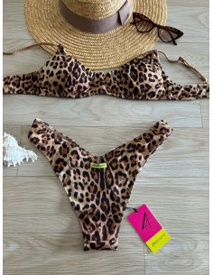 Bikini a top 4Giveness 2