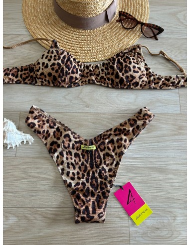 Bikini a top 4Giveness
